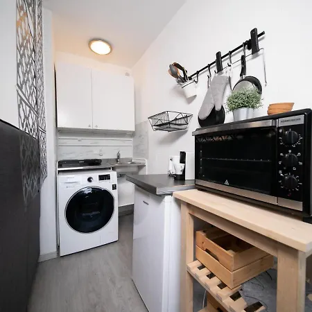 Studio Rosso - Zentral - Altstadt - Balkon - Messe Apartamento