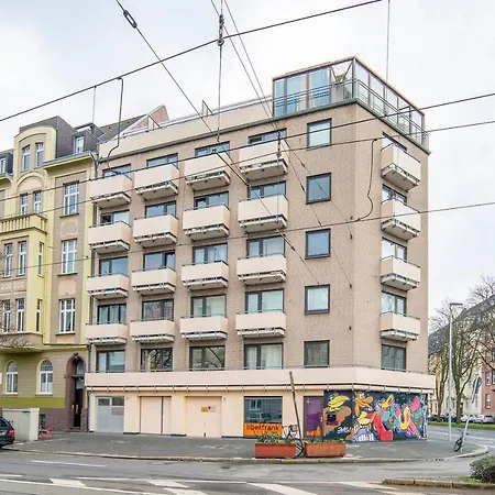 Apartment Studio Rosso - Zentral - Altstadt - Balkon - Messe *